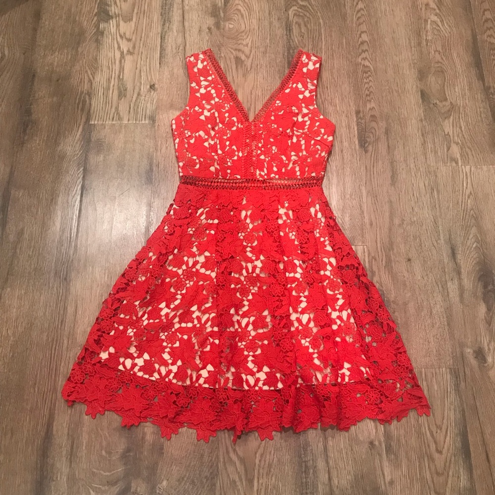 Breathtaking red lace Alya dress - worn once! - Picture 3 of 6